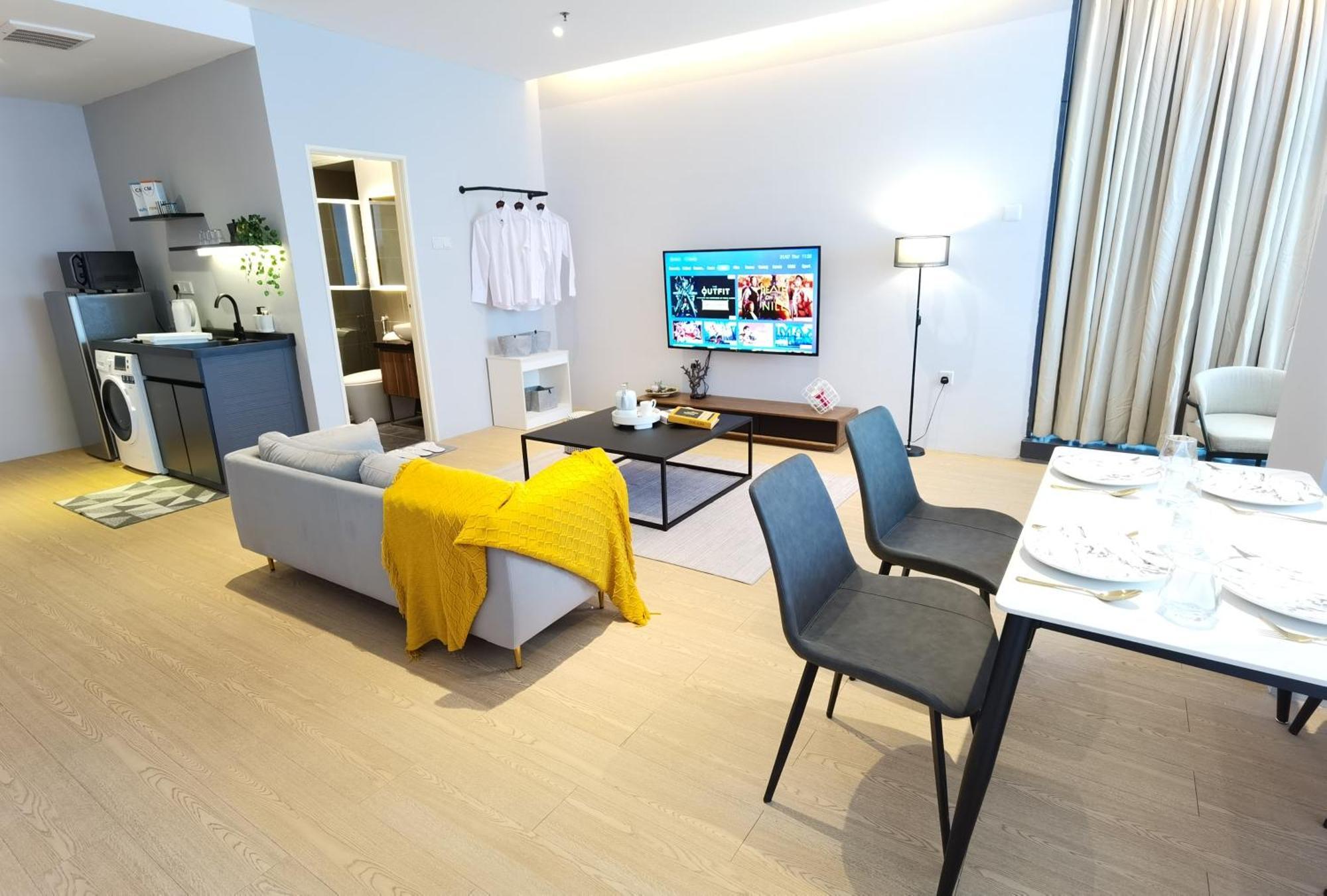 Weekly Monthly - Bangsar Trade Centre Vogue * Kuala Lumpur