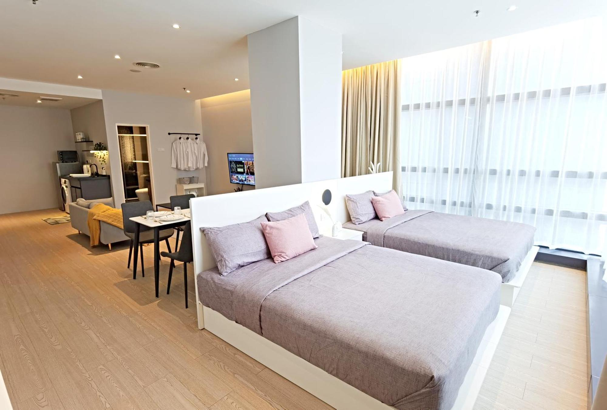 Weekly Monthly - Bangsar Trade Centre Vogue Pangsapuri