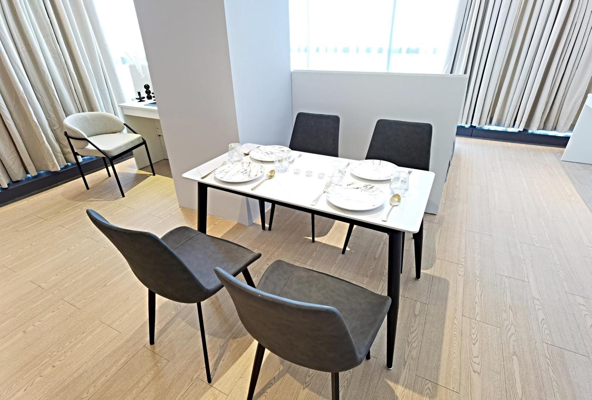 Weekly Monthly - Bangsar Trade Centre Vogue Apartemen *